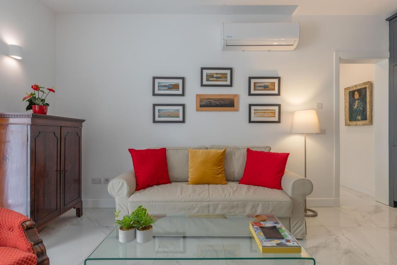 Historical Appartement La Valette